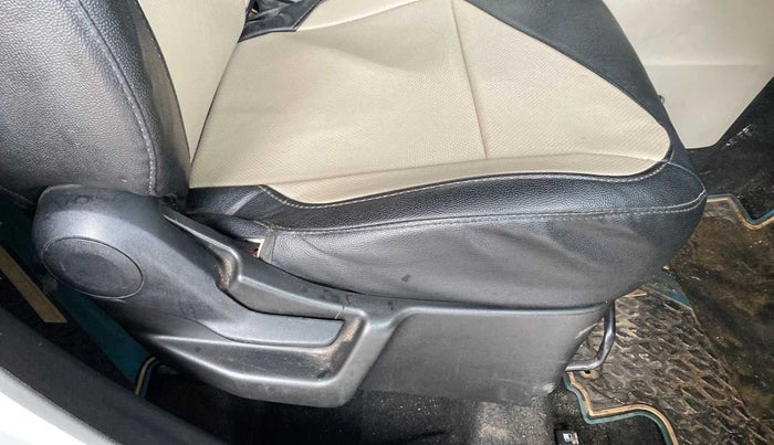 2020 Maruti New Wagon-R LXI 1.0, Petrol, Manual, 81,377 km, Driver Side Adjustment Panel