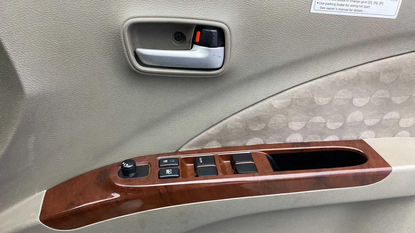 2015 Maruti Celerio ZXI AMT, Petrol, Automatic, 73,645 km, Driver Side Door Panels Control