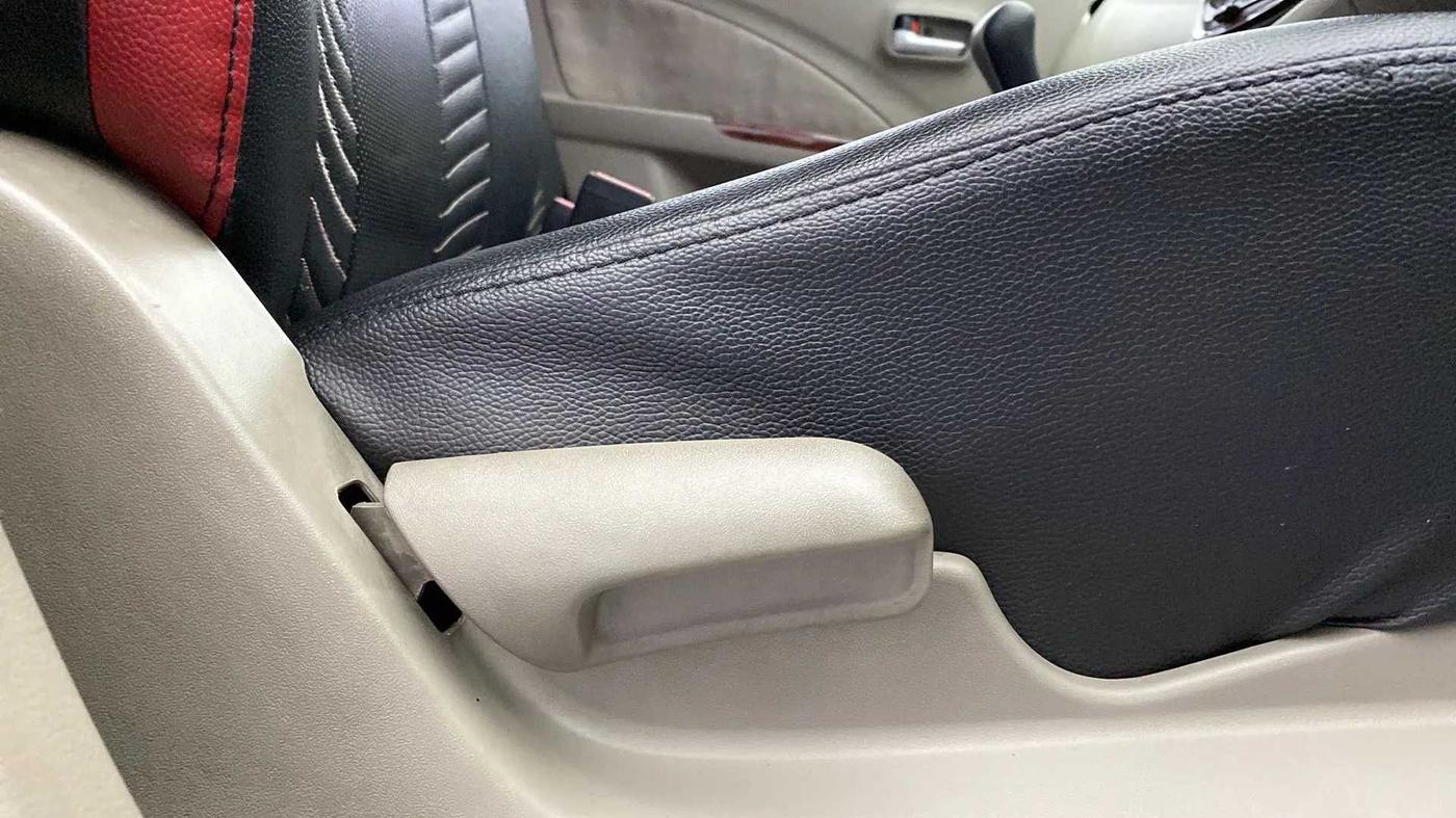 2015 Maruti Celerio ZXI AMT, Petrol, Automatic, 73,645 km, Driver Side Adjustment Panel