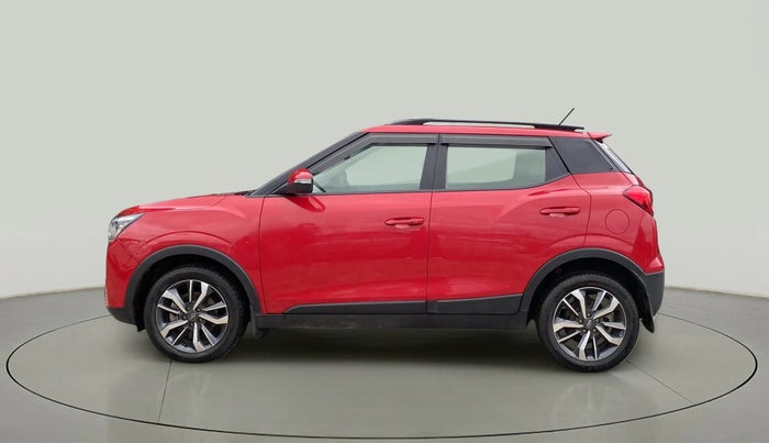 2021 Mahindra XUV300 W8 (O) 1.2 PETROL, Petrol, Manual, 43,480 km, Left Side