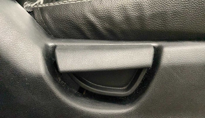 2019 Hyundai NEW SANTRO SPORTZ CNG, CNG, Manual, 91,283 km, Driver Side Adjustment Panel