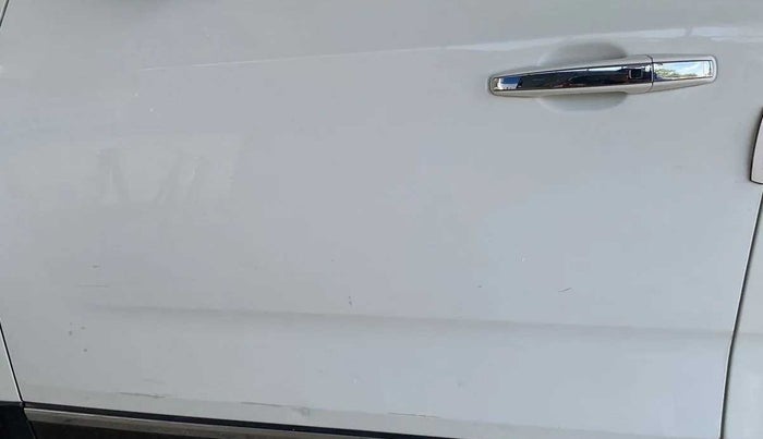 2019 Tata Harrier XZ 2.0L, Diesel, Manual, 69,597 km, Front passenger door - Slightly dented