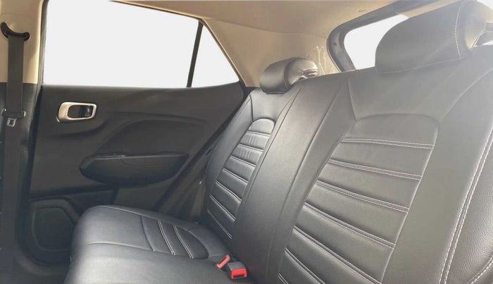 2020 Hyundai VENUE S+ 1.2, Petrol, Manual, 85,731 km, Right Side Rear Door Cabin