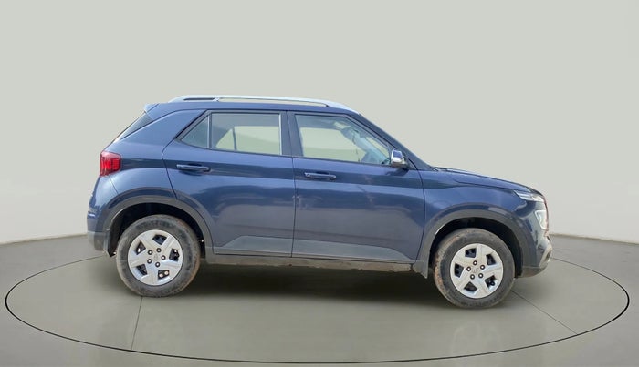 2020 Hyundai VENUE S+ 1.2, Petrol, Manual, 85,731 km, Right Side