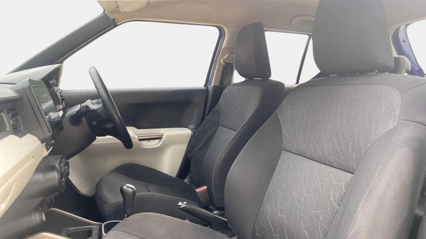 2017 Maruti IGNIS ZETA 1.2 AMT, Petrol, Automatic, 46,939 km, Right Side Front Door Cabin