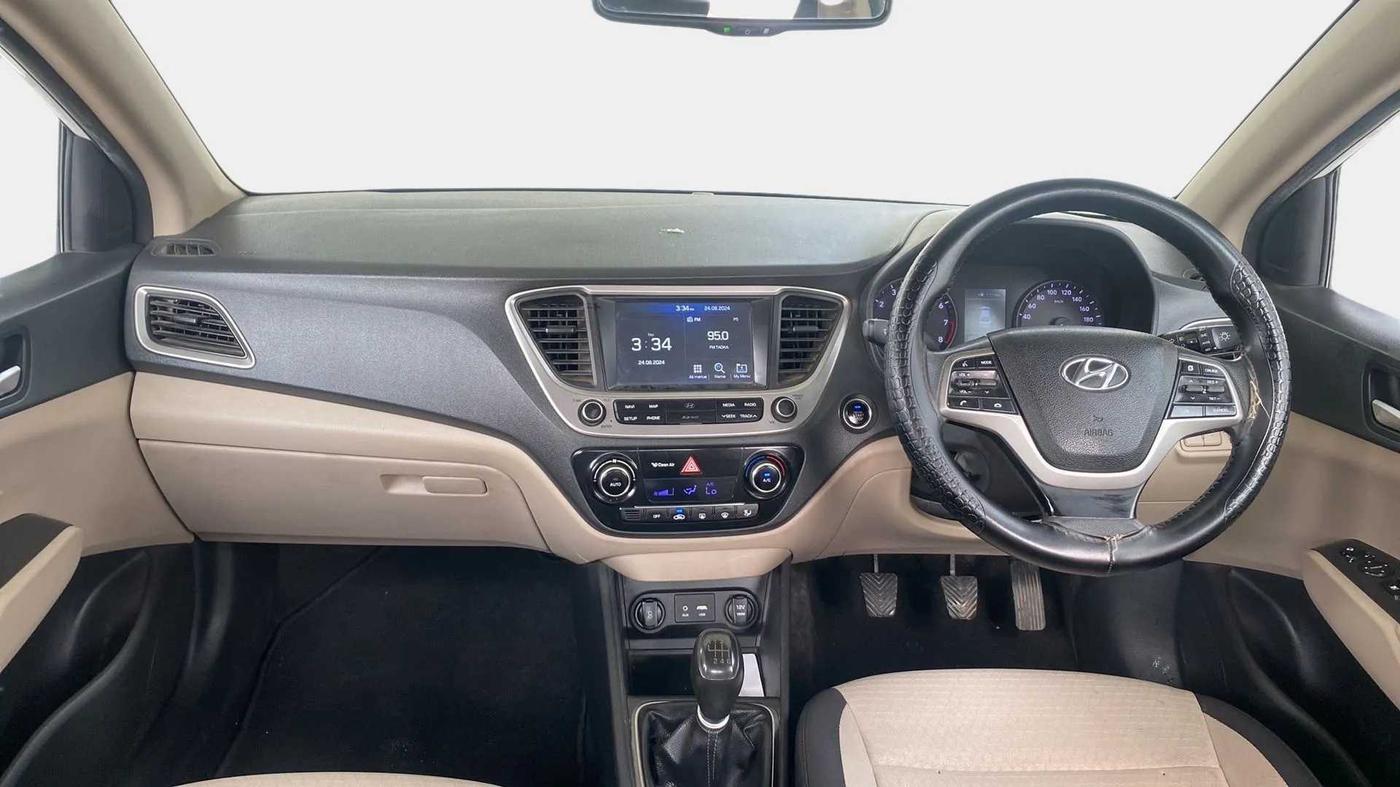 2018 Hyundai Verna 1.6 VTVT SX, Petrol, Manual, 45,346 km, Dashboard