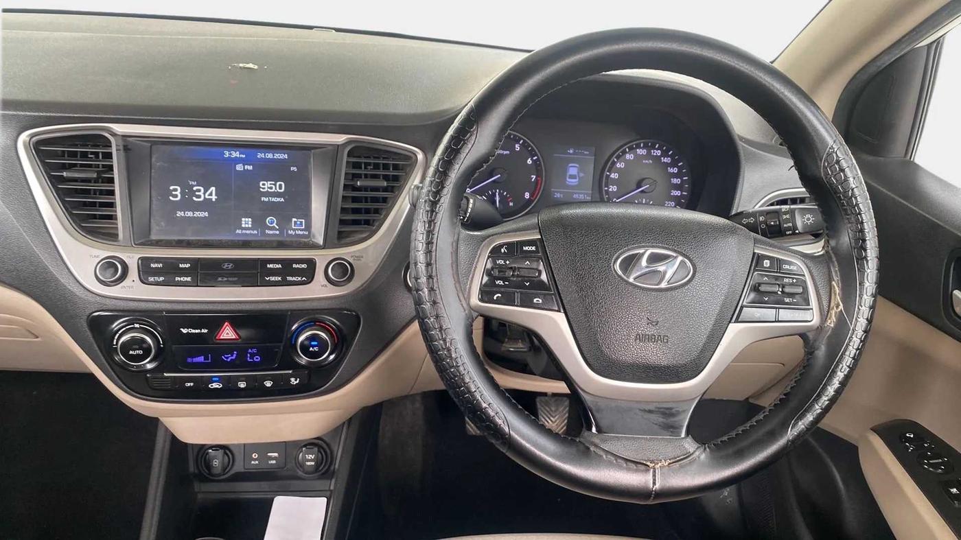 2018 Hyundai Verna 1.6 VTVT SX, Petrol, Manual, 45,346 km, Steering Wheel Close Up