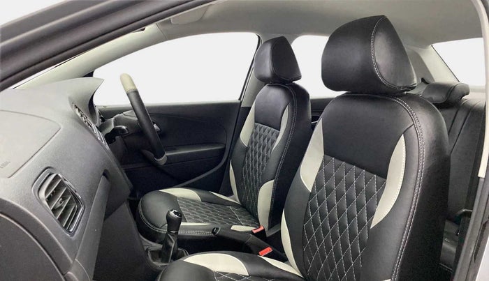 2018 Volkswagen Ameo TRENDLINE 1.0L, Petrol, Manual, 33,545 km, Right Side Front Door Cabin