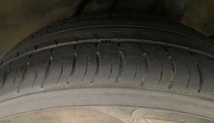 2019 Honda BR-V 1.5L I-VTEC S, Petrol, Manual, 52,400 km, Left Rear Tyre Tread