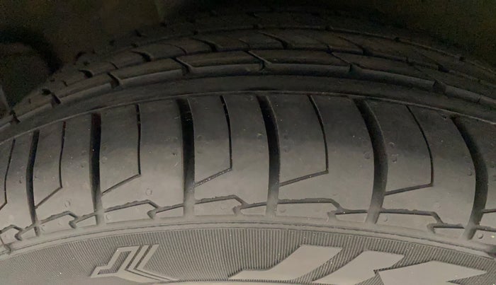 2019 Honda BR-V 1.5L I-VTEC S, Petrol, Manual, 52,400 km, Right Rear Tyre Tread