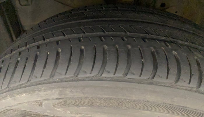 2019 Honda BR-V 1.5L I-VTEC S, Petrol, Manual, 52,400 km, Left Front Tyre Tread