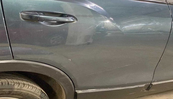 2019 Mahindra XUV300 W8 1.5 DIESEL, Diesel, Manual, 52,332 km, Right rear door - Minor scratches