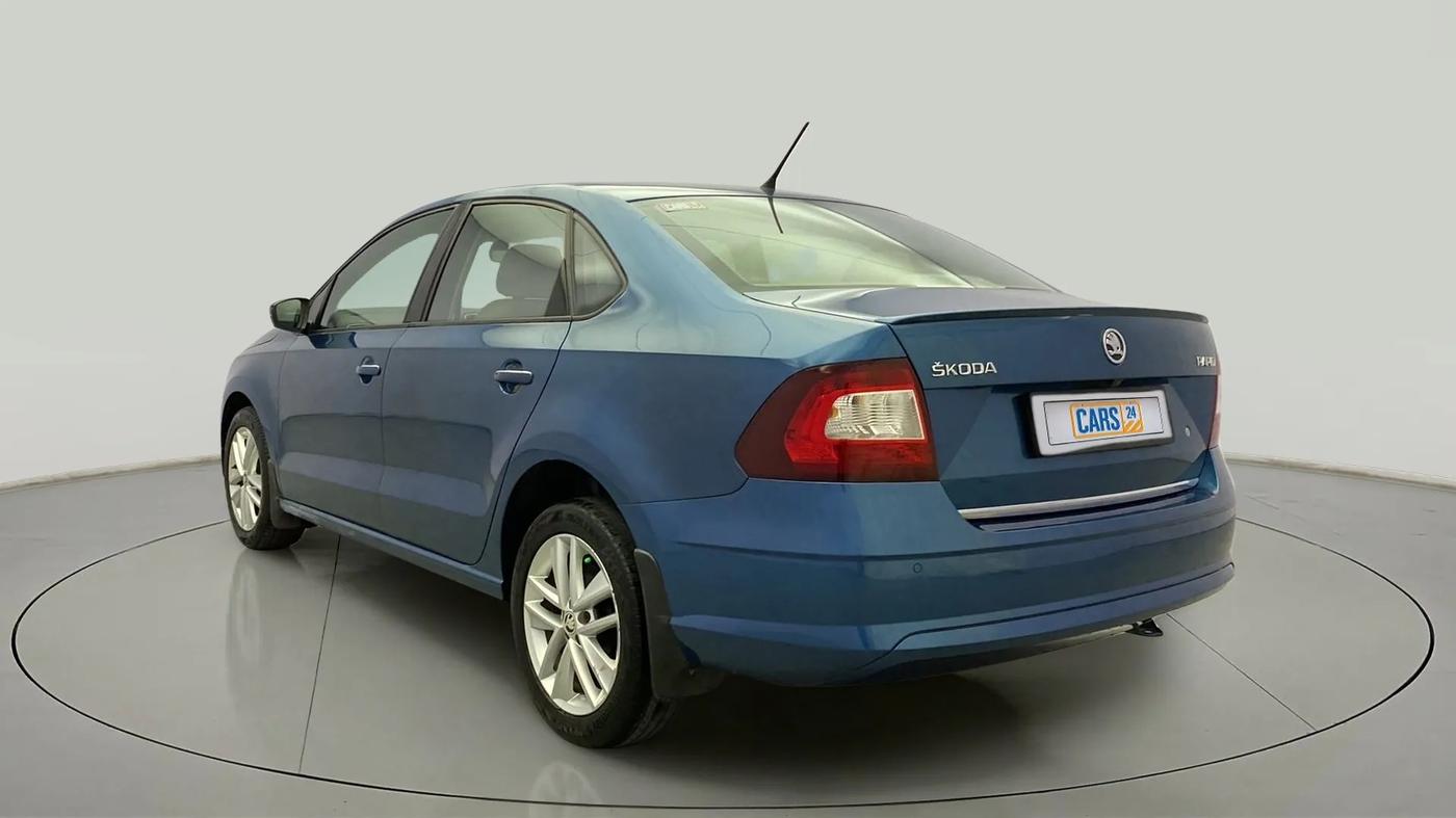 2017 Skoda Rapid STYLE 1.5 TDI AT, Diesel, Automatic, 82,853 km, Left Back Diagonal