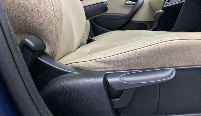 2017 Skoda Rapid STYLE 1.5 TDI AT, Diesel, Automatic, 82,853 km, Driver Side Adjustment Panel