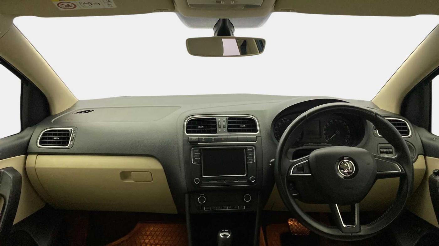 2017 Skoda Rapid STYLE 1.5 TDI AT, Diesel, Automatic, 82,853 km, Dashboard