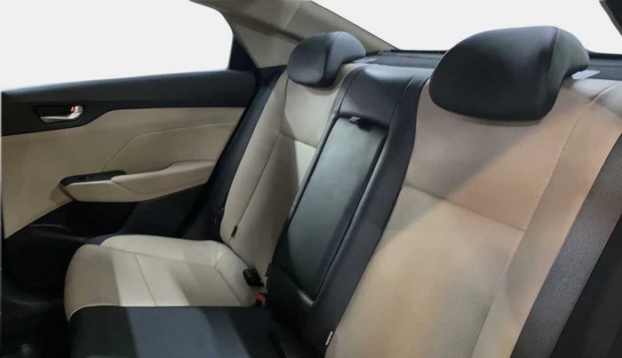 2019 Hyundai Verna 1.6 VTVT SX (O) AT, Petrol, Automatic, 27,356 km, Right Side Rear Door Cabin