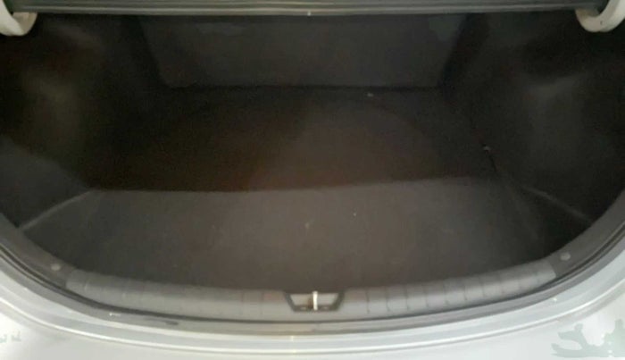 2019 Hyundai Verna 1.6 VTVT SX (O) AT, Petrol, Automatic, 27,356 km, Boot Inside