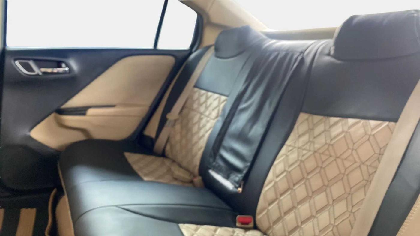 2019 Honda City 1.5L I-VTEC V MT, Petrol, Manual, 1,05,067 km, Right Side Rear Door Cabin