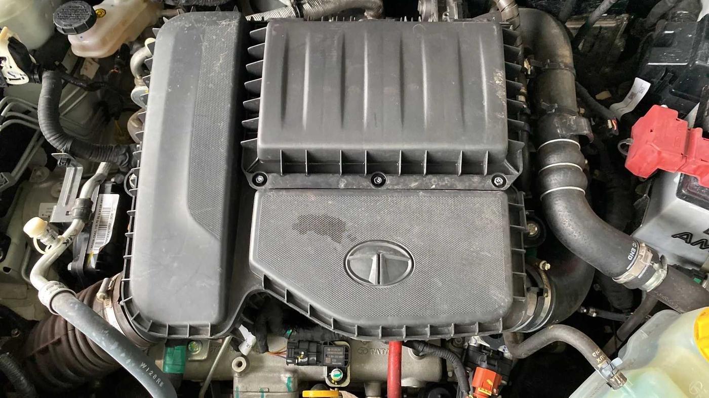 2023 Tata NEXON XZA PLUS DIESEL, Diesel, Automatic, 20,964 km, Open Bonet