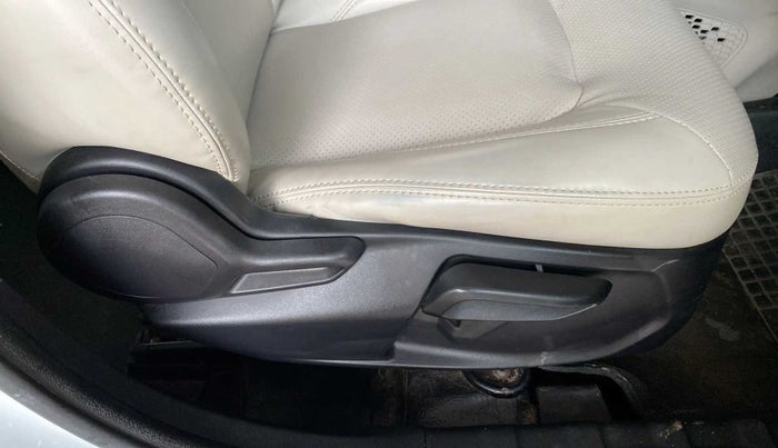 2023 Tata NEXON XZA PLUS DIESEL, Diesel, Automatic, 20,964 km, Driver Side Adjustment Panel