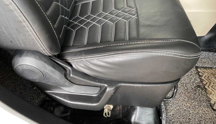 2022 Maruti New Wagon-R VXI CNG 1.0, CNG, Manual, 26,208 km, Driver Side Adjustment Panel