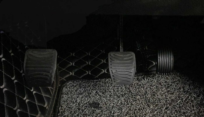 2023 Mahindra Thar LX HT PETROL 4WD MT, Petrol, Manual, 8,808 km, Pedals
