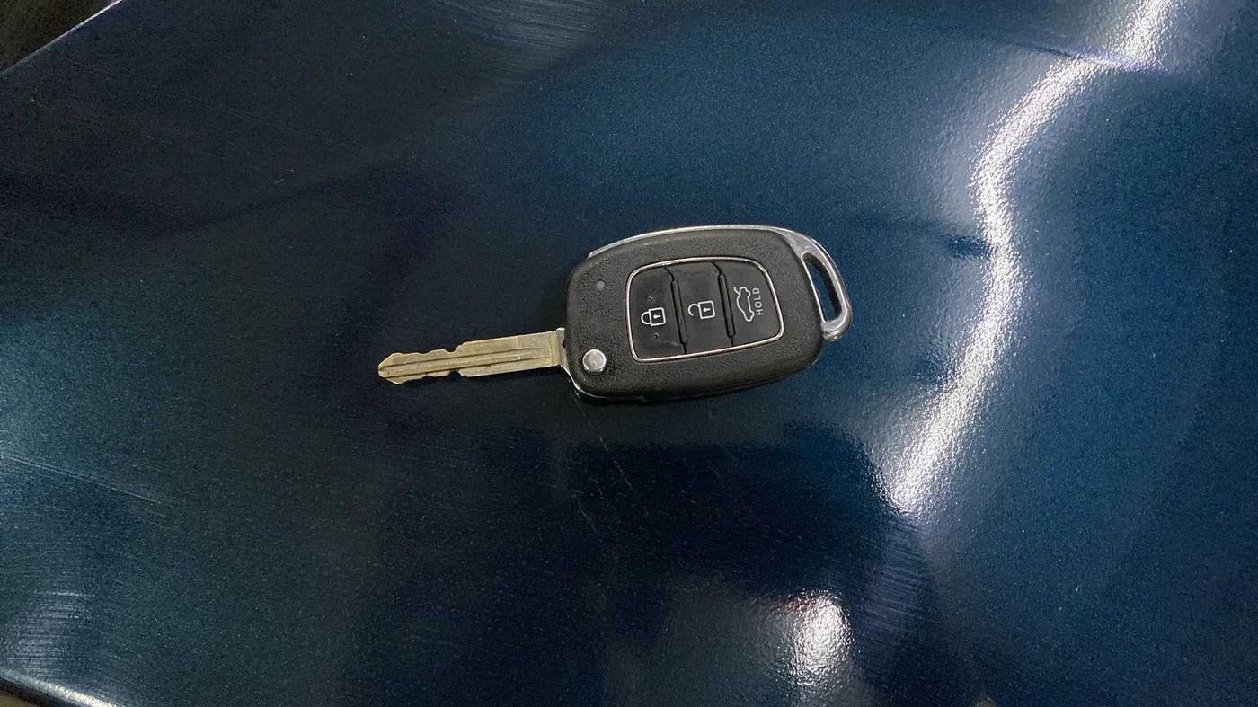 2022 Hyundai GRAND I10 NIOS SPORTZ AMT 1.2 KAPPA VTVT, Petrol, Automatic, 16,364 km, Key Close Up