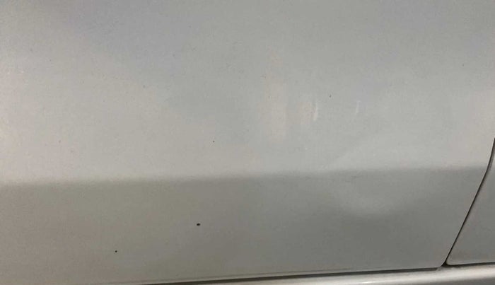 2017 Maruti Celerio ZXI, Petrol, Manual, 58,623 km, Front passenger door - Slightly dented