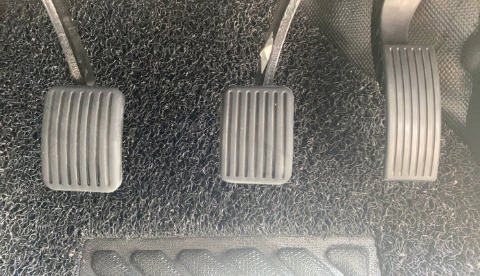 2018 Hyundai NEW SANTRO SPORTZ MT, Petrol, Manual, 49,719 km, Pedals