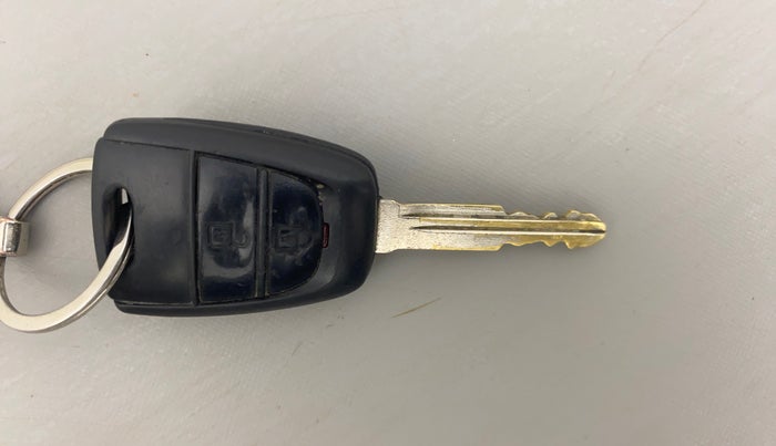 2018 Hyundai NEW SANTRO SPORTZ MT, Petrol, Manual, 49,719 km, Key Close Up