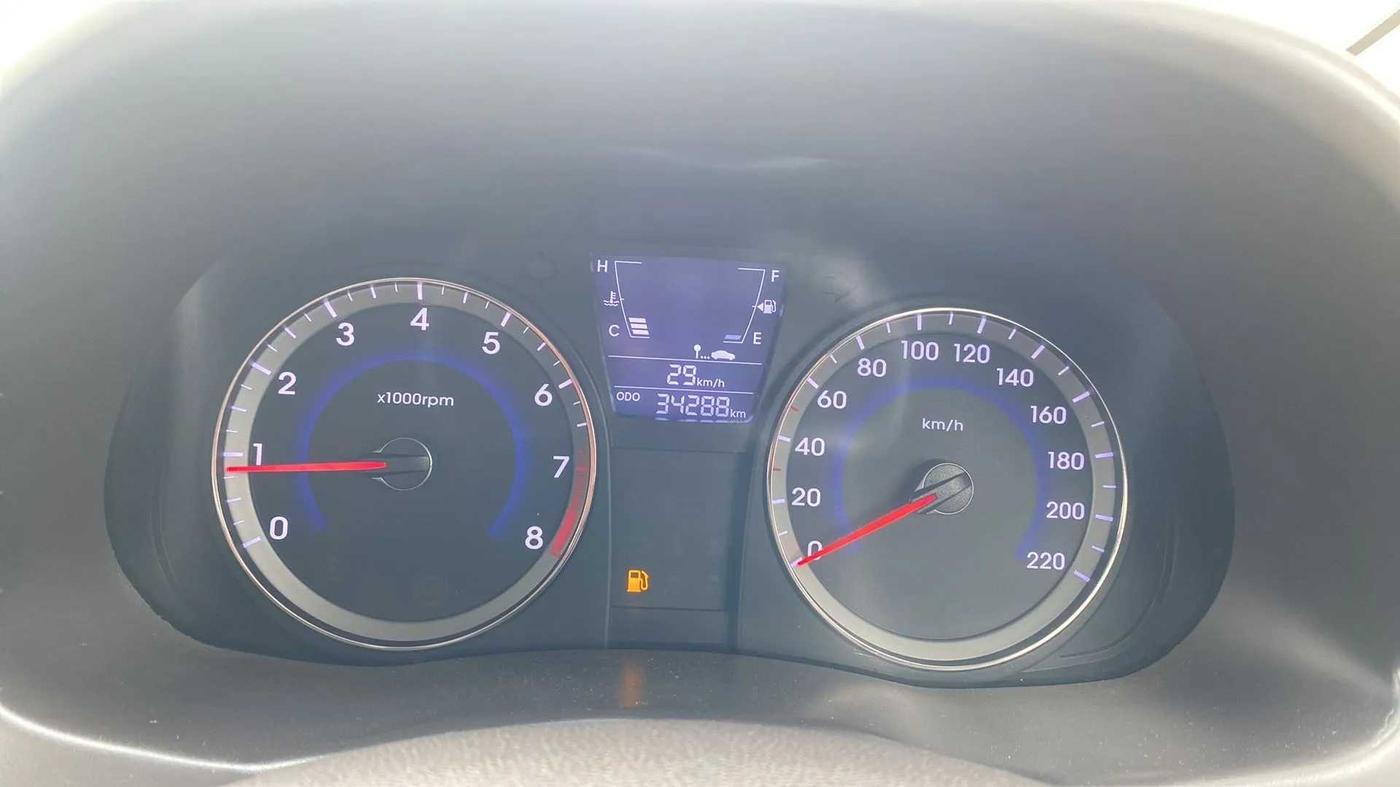 2016 Hyundai Verna 1.6 VTVT SX, Petrol, Manual, 34,289 km, Odometer Image