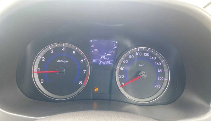 2016 Hyundai Verna 1.6 VTVT SX, Petrol, Manual, 34,289 km, Odometer Image