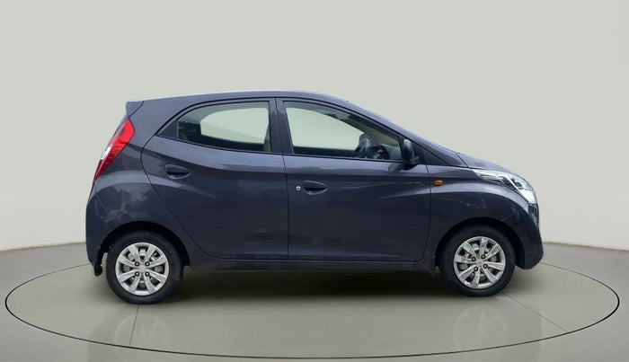 2017 Hyundai Eon ERA +, Petrol, Manual, 22,514 km, Right Side