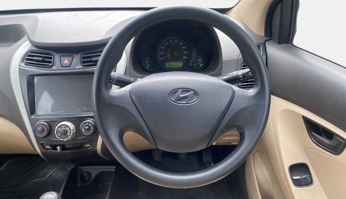 2017 Hyundai Eon ERA +, Petrol, Manual, 22,514 km, Steering Wheel Close Up