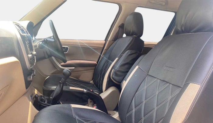 2017 Mahindra TUV300 T8, Diesel, Manual, 47,272 km, Right Side Front Door Cabin