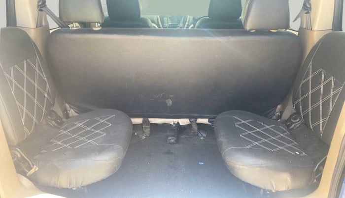 2017 Mahindra TUV300 T8, Diesel, Manual, 47,272 km, Boot Inside