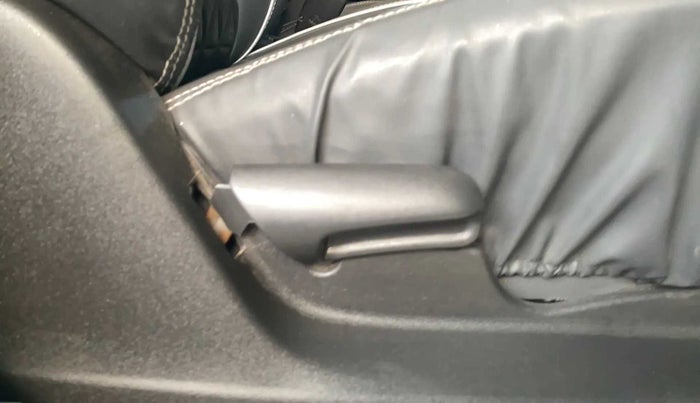 2022 Maruti Vitara Brezza LXI, Petrol, Manual, 8,788 km, Driver Side Adjustment Panel