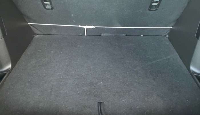 2022 Maruti Vitara Brezza LXI, Petrol, Manual, 8,788 km, Boot Inside