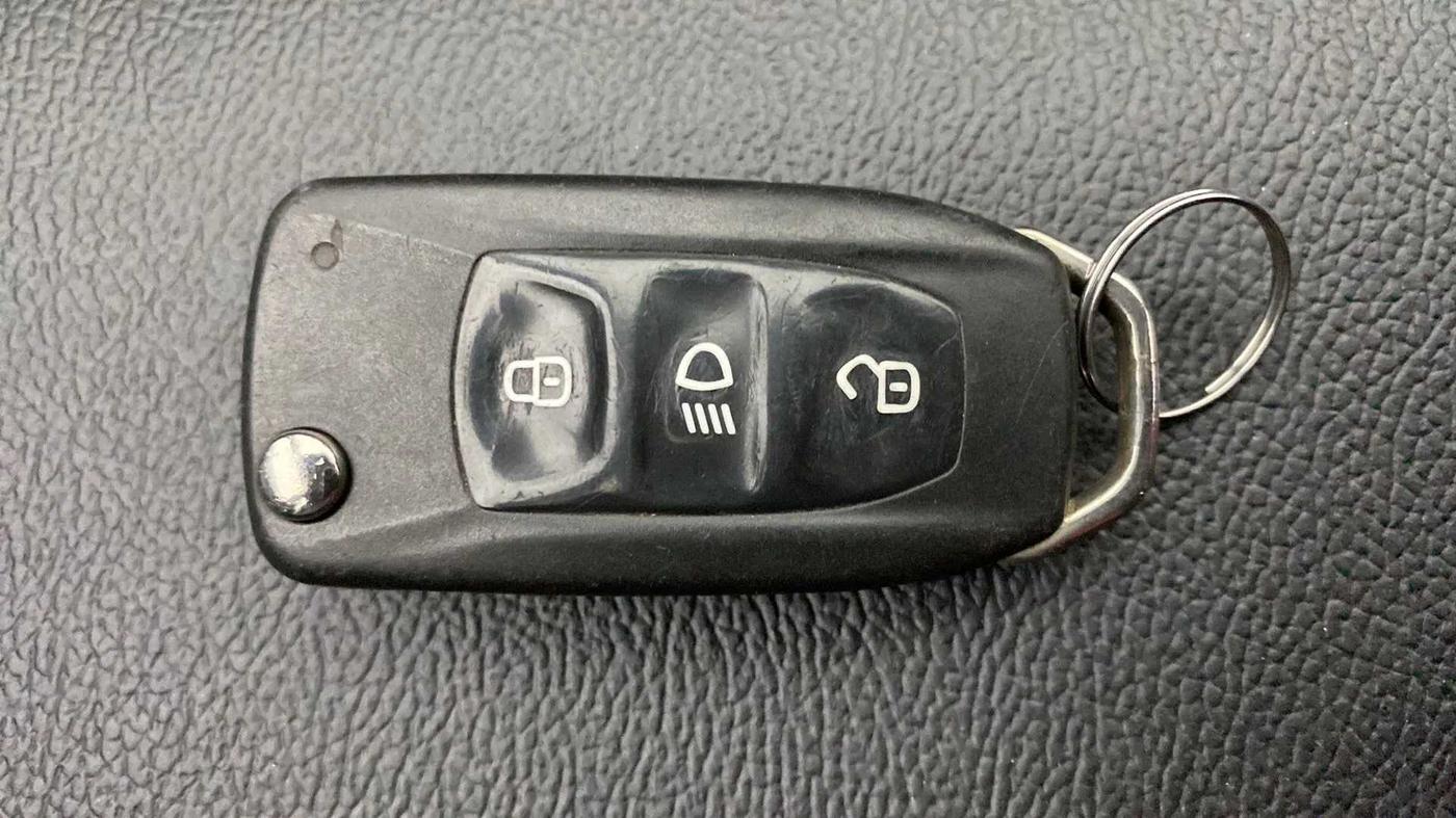 2020 Tata Tiago XZA PLUS DUAL TONE PETROL, Petrol, Automatic, 78,195 km, Key Close Up