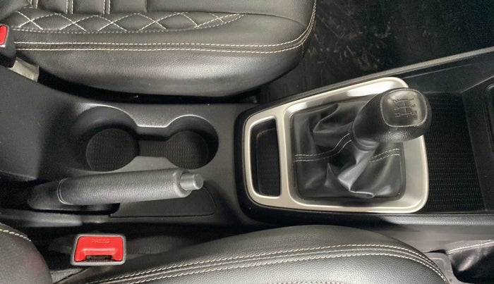 2021 Hyundai VENUE S+ 1.2, Petrol, Manual, 22,280 km, Gear Lever