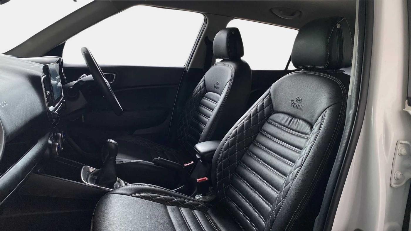 2021 Hyundai VENUE S+ 1.2, Petrol, Manual, 22,280 km, Right Side Front Door Cabin