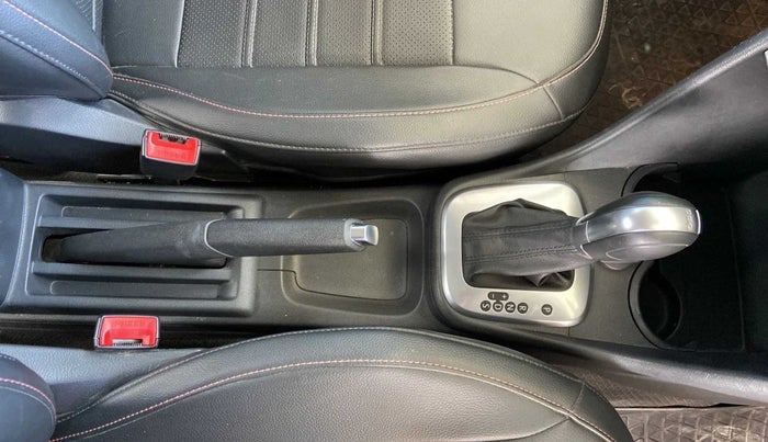 2018 Volkswagen Vento HIGHLINE 1.5 AT, Diesel, Automatic, 67,689 km, Gear Lever