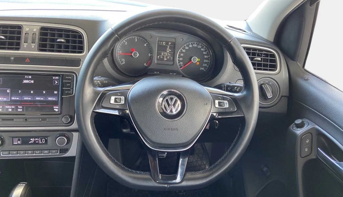 2018 Volkswagen Vento HIGHLINE 1.5 AT, Diesel, Automatic, 67,689 km, Steering Wheel Close Up