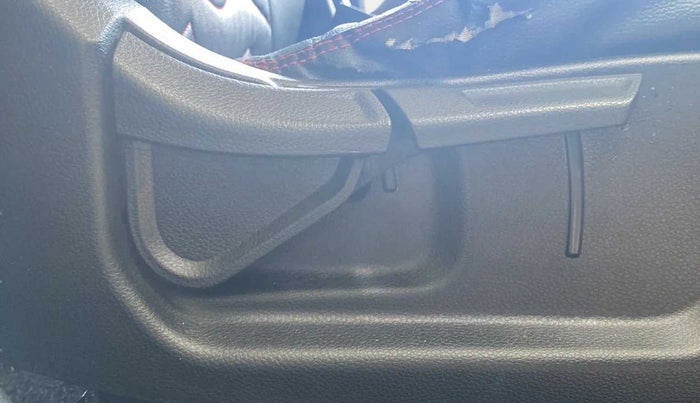 2021 KIA SELTOS HTK PLUS 1.5 DIESEL, Diesel, Manual, 53,785 km, Driver Side Adjustment Panel