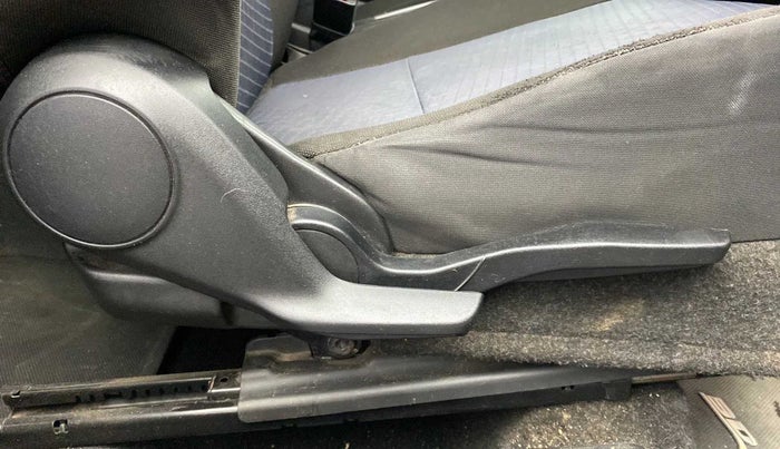 2020 Toyota Glanza G, Petrol, Manual, 80,665 km, Driver Side Adjustment Panel