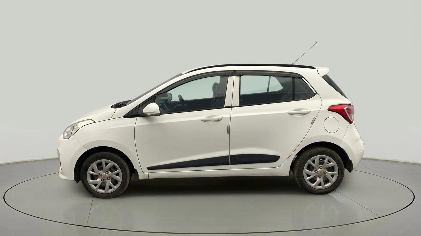 2019 Hyundai Grand i10 SPORTZ 1.2 KAPPA VTVT, Petrol, Manual, 46,882 km, Left Side