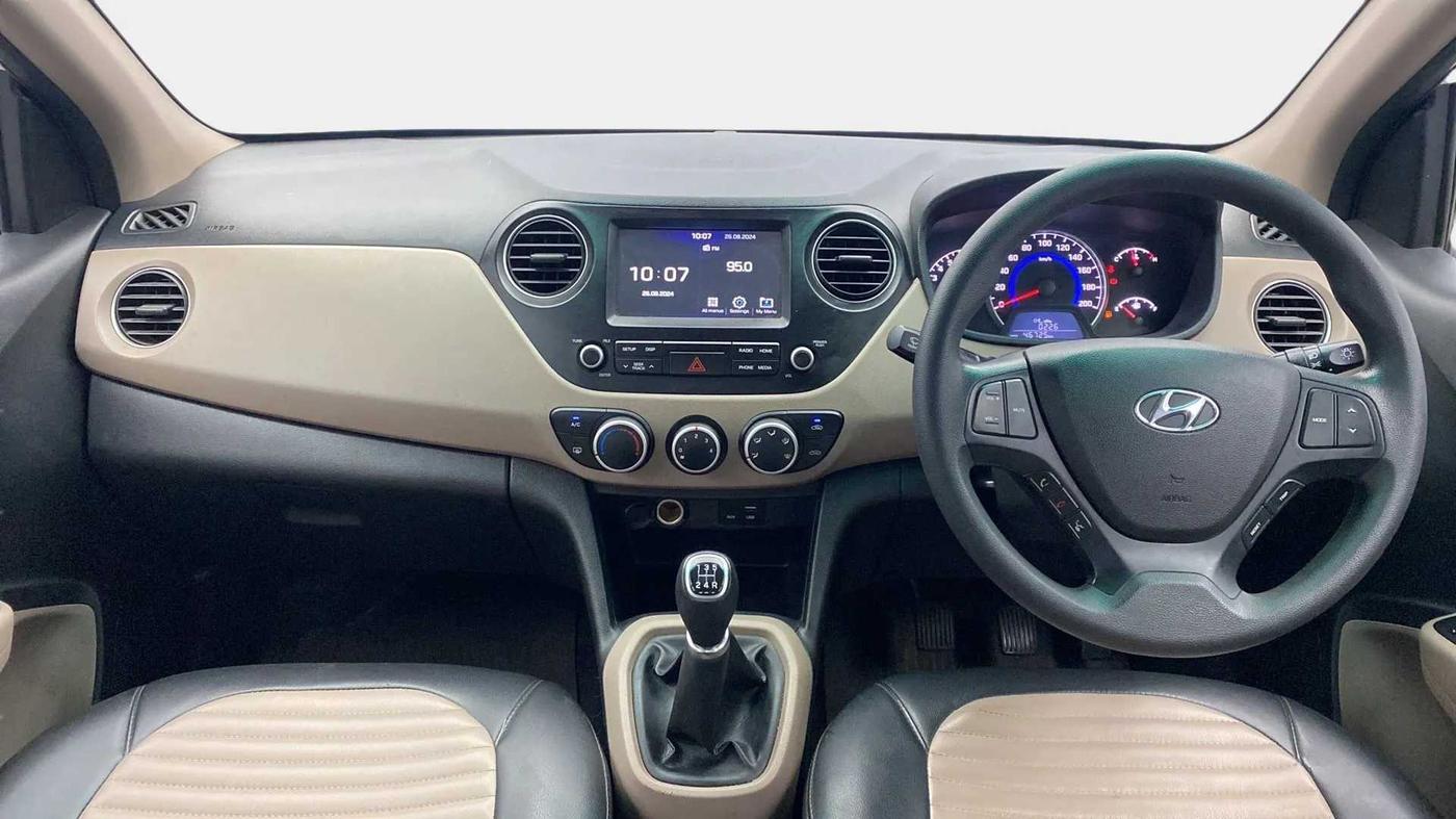 2019 Hyundai Grand i10 SPORTZ 1.2 KAPPA VTVT, Petrol, Manual, 46,882 km, Dashboard