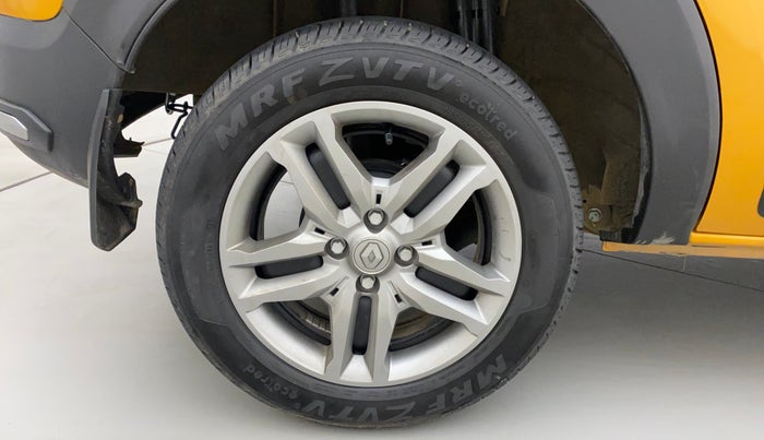 2023 Renault TRIBER RXZ AMT, Petrol, Automatic, 9,148 km, Right Rear Wheel