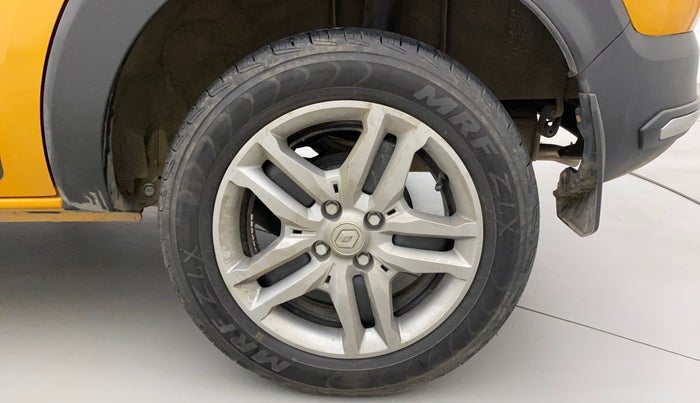 2023 Renault TRIBER RXZ AMT, Petrol, Automatic, 9,148 km, Left Rear Wheel
