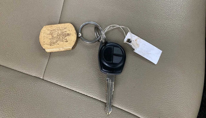 2013 Maruti Ertiga VXI, Petrol, Manual, 78,615 km, Key Close Up